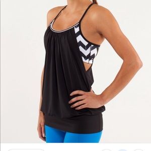 Lululemon No Limits tank size 10